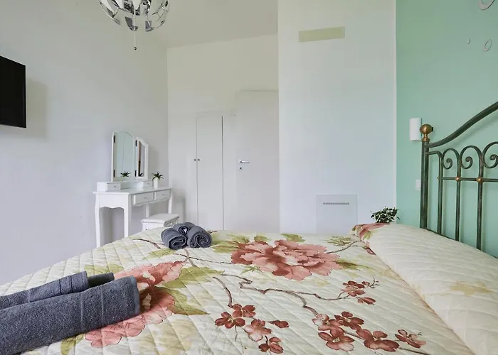 Apartment House Paradise Perledo