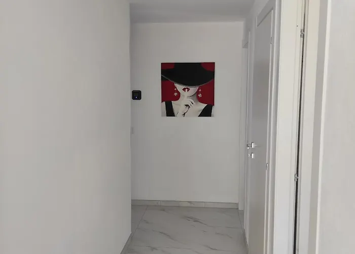 House Paradise דירה *