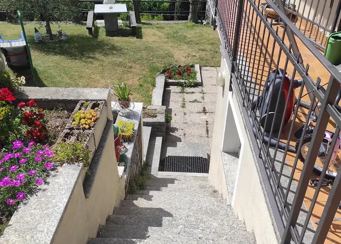 Apartment House Paradise